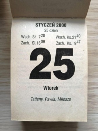 2000a1.jpg